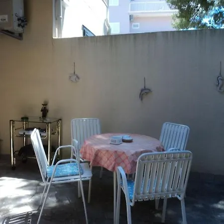 Apartment By The Sea - 12427